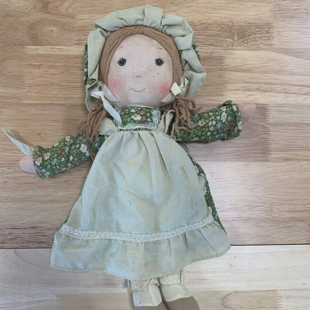 1970s Knickerbocker Holly Hobbie Amy Doll - Picture 2 of 4